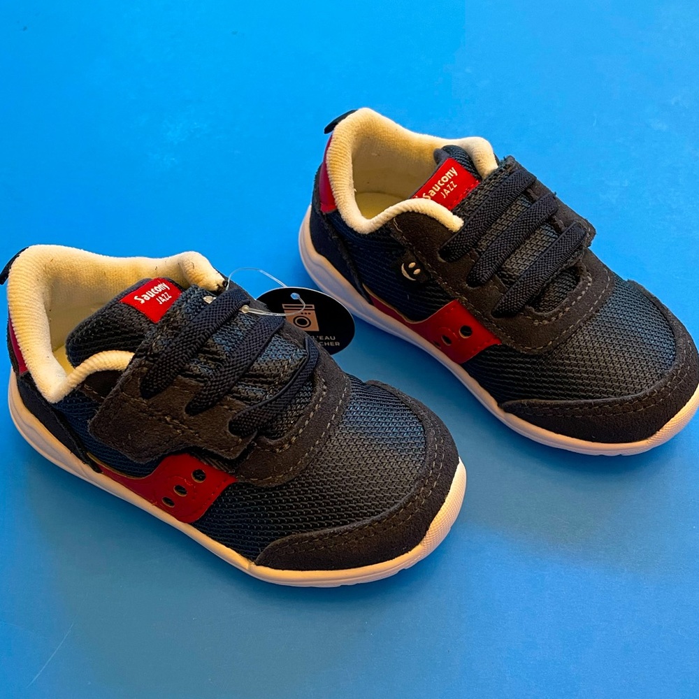 NWT saucony jazz riff toddler shoes, navy/red, 5.5